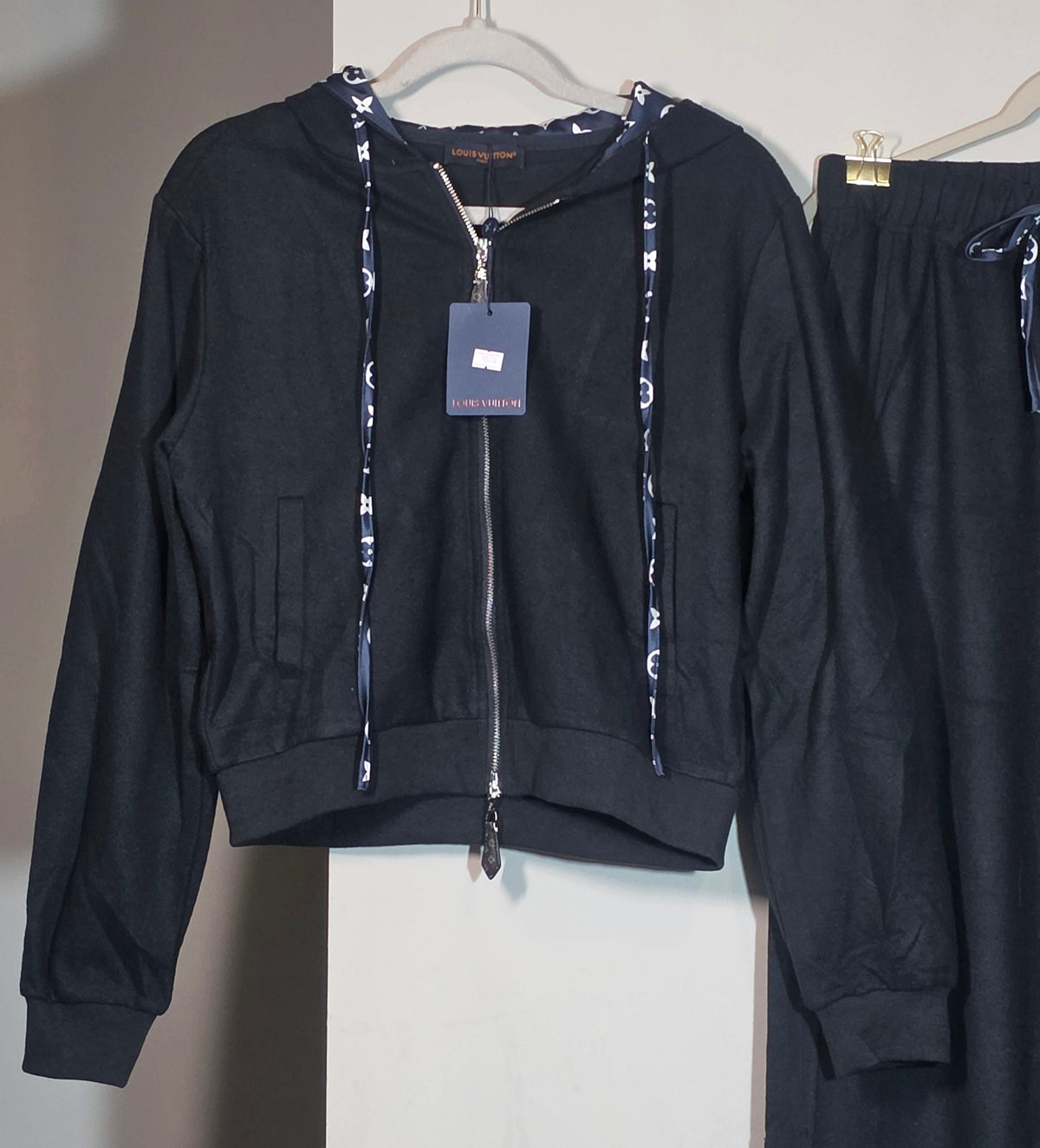 L Logo Black 2 piece Lounge wear