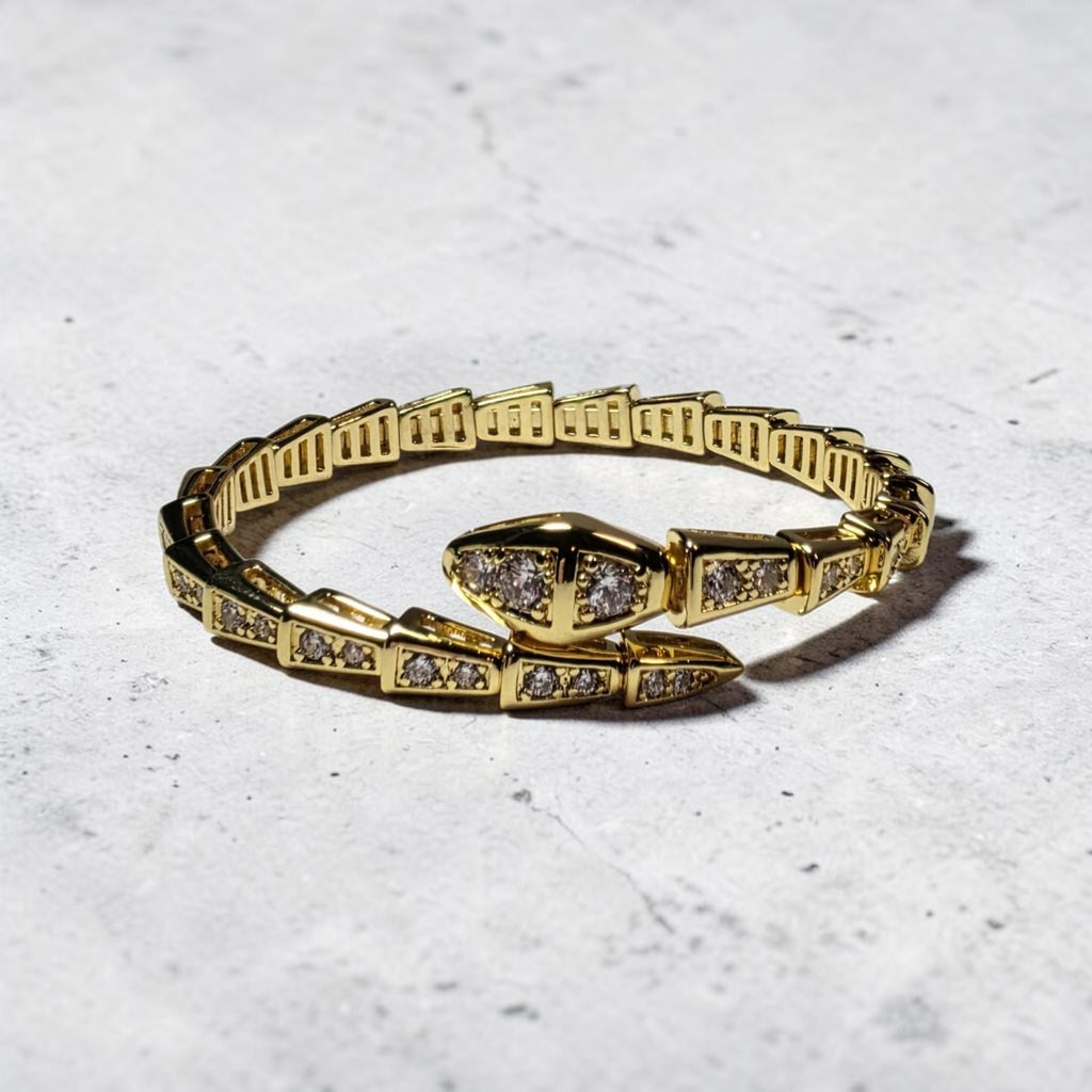 Wrap around Bracelet with logo details