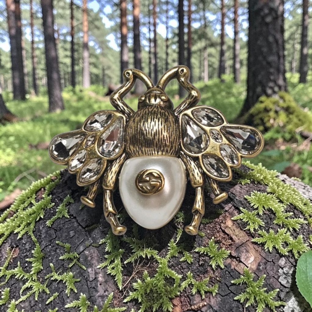 Gucci Bee charm Gold & Pearl Statement Brooch