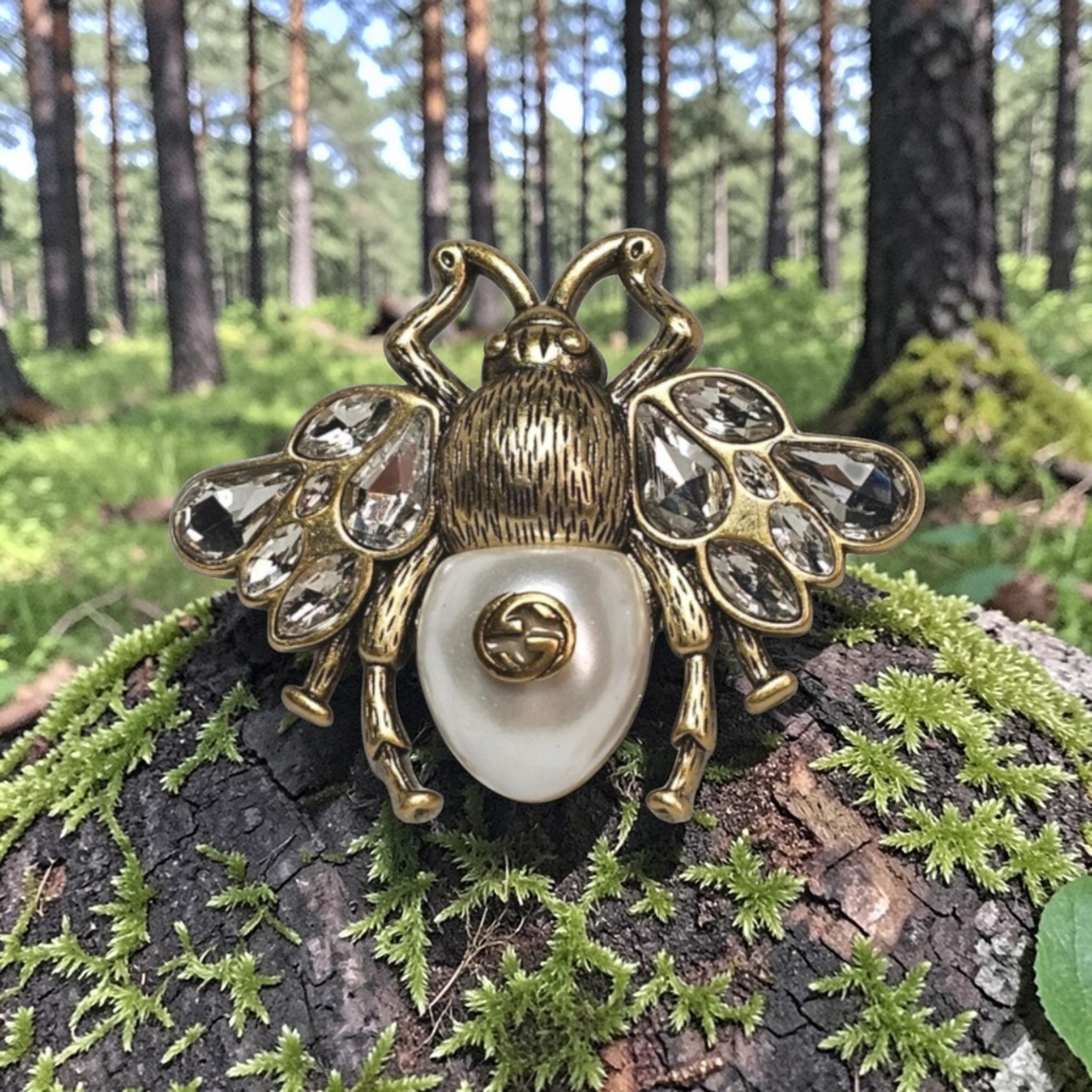 Gucci Bee charm Gold & Pearl Statement Brooch