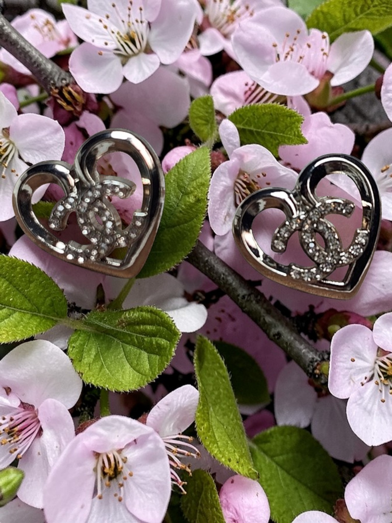 CC logo charm Silver Heart Earrings with Sparkling Gemstone logo