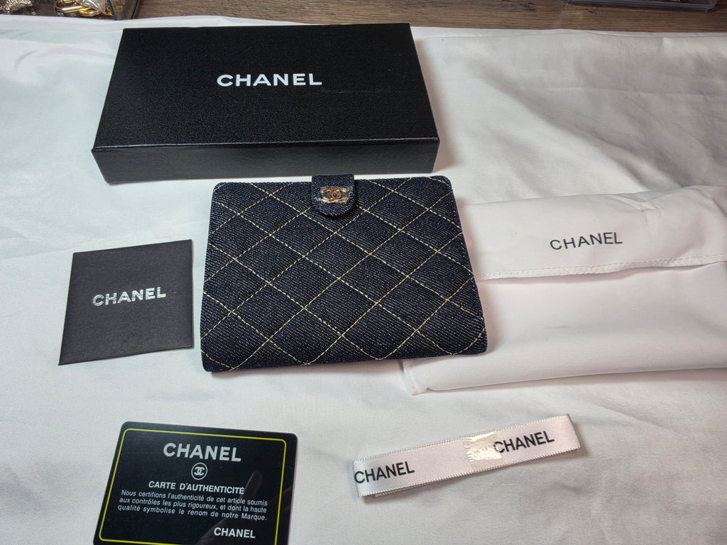 C Logo Black Large Case Wallet with Contrast Stitching