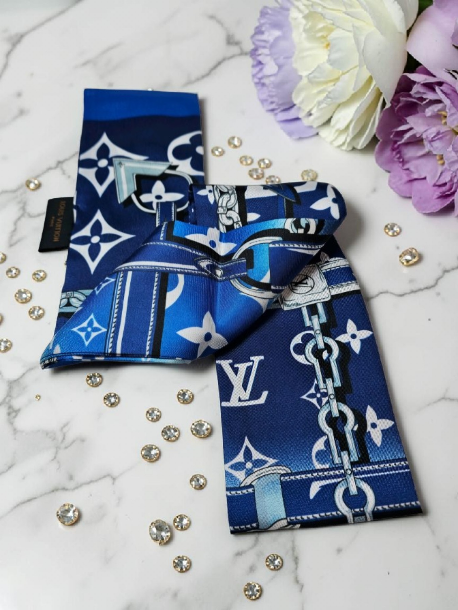 Louis Logo Bag scarf Hair Accessory Tagged 100% Silk Blue