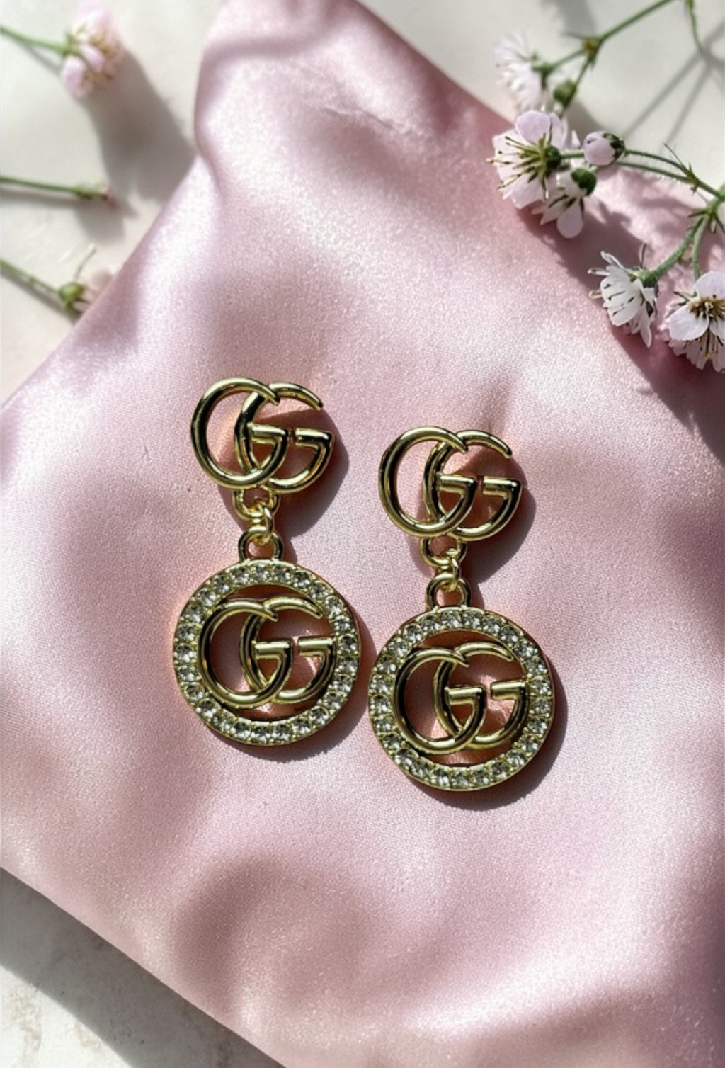 Gucci Logo charm Gold drop Earrings
