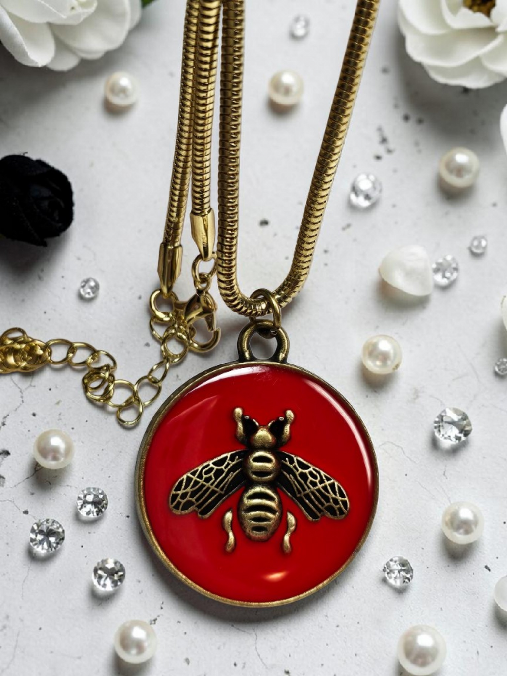 Antique Gold Bee Charm Necklace 18" w/ Extender