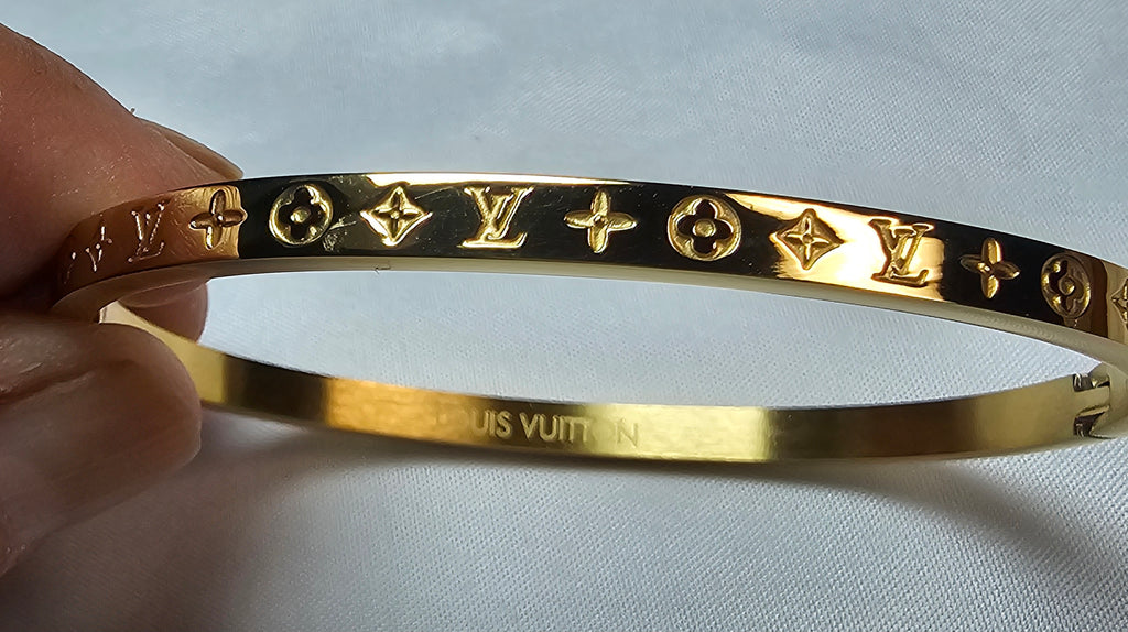 Luxury Bracelet L Logo etching