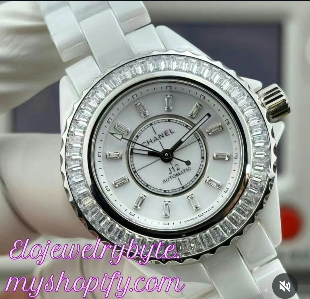 C logo Watch Pure White