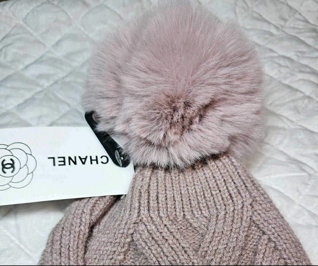 Chanel Beautè Blush Pink Beanie With Pom Pom NWT