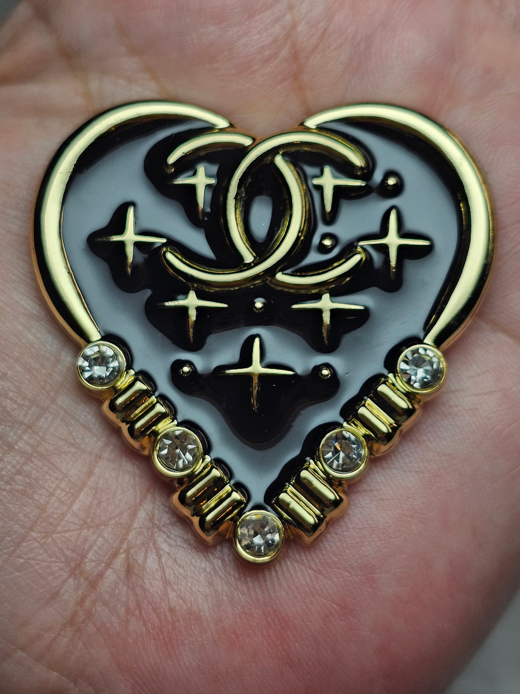 Black and Gold Charm Heart Pin Brooch