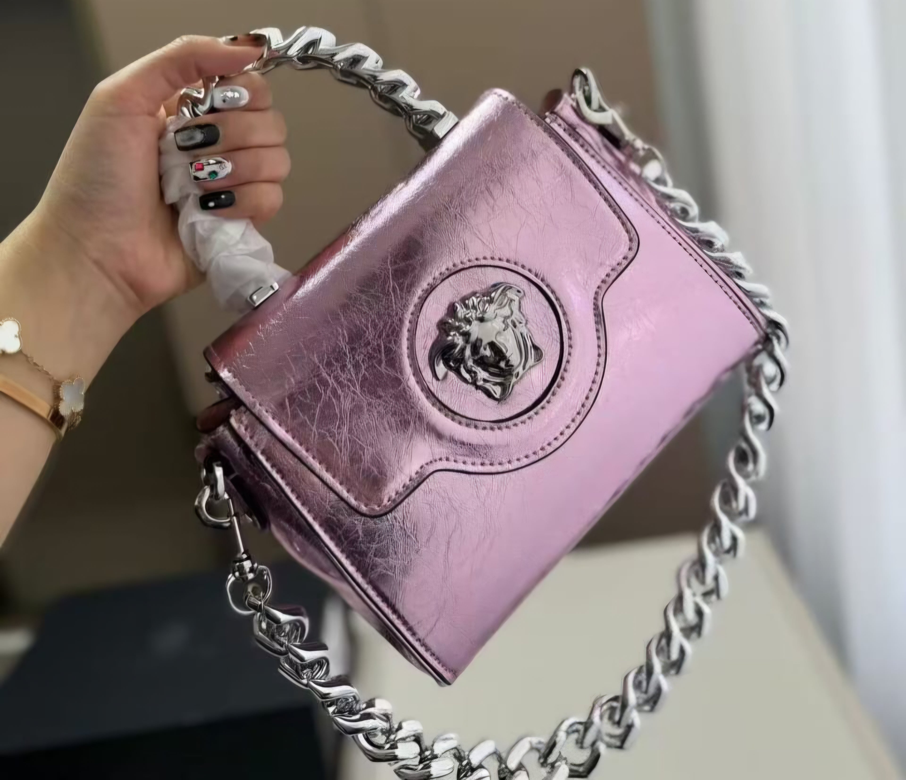Verse Pink Elegant Medusa Logo Evening Bag