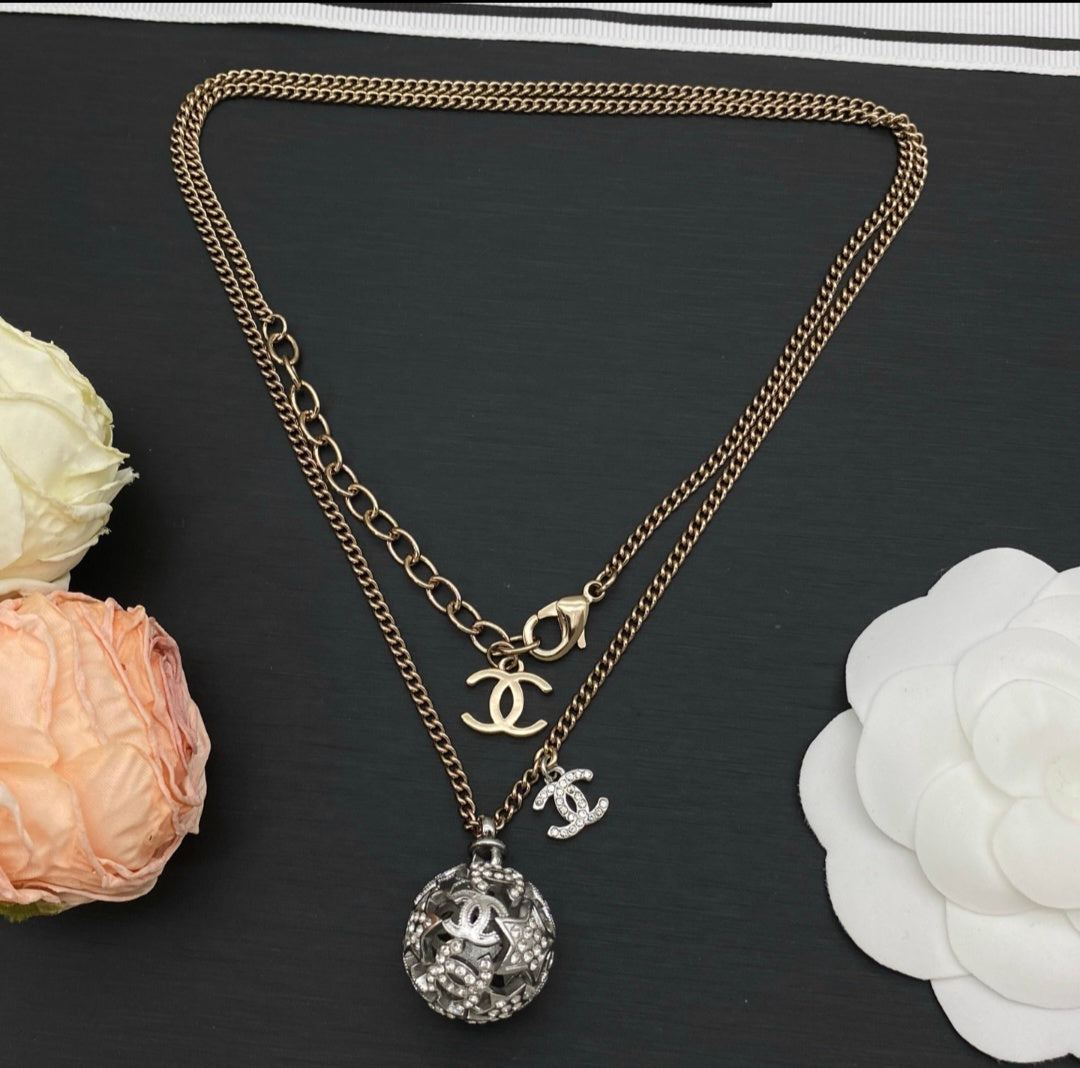 C Logo Star Pendant Chain Necklace