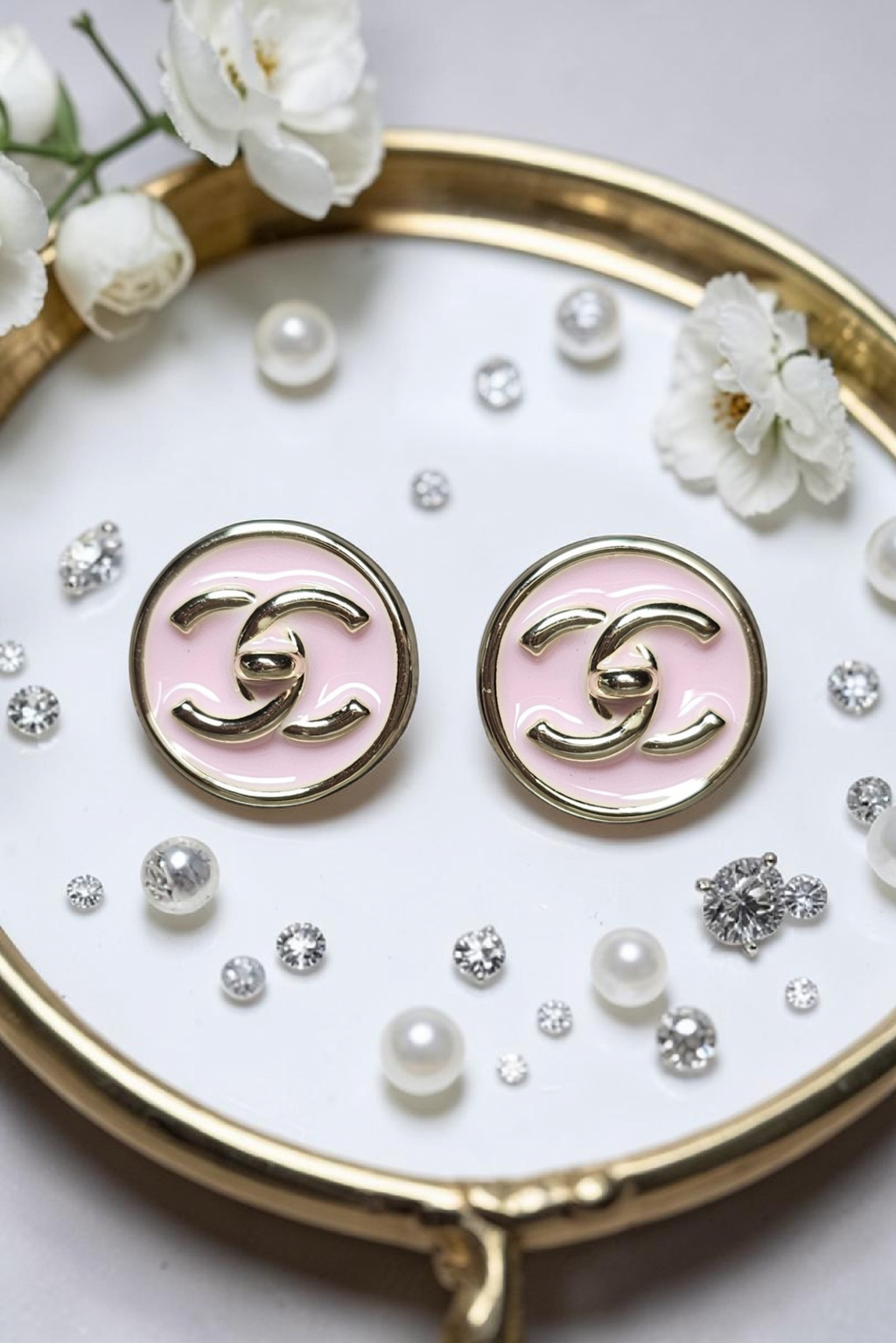 Lock detail charm pierced studs Pink