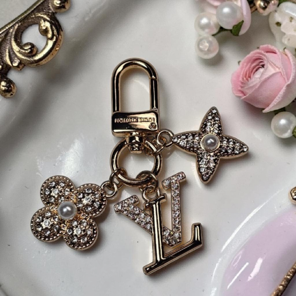 Logo Gold Charm Keychain Bag Charm Accessory
