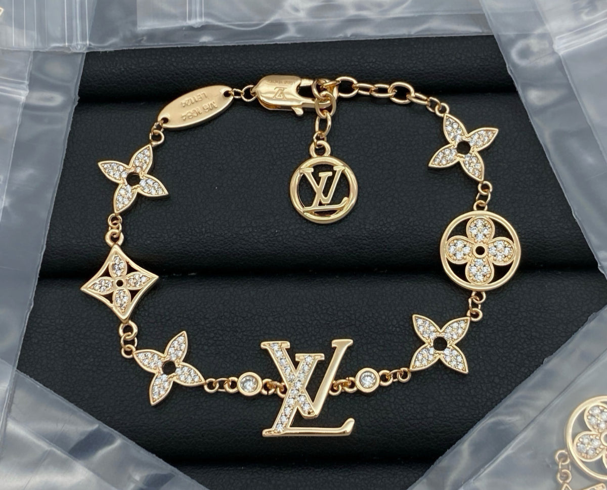 L Logo Chain Bracelet
