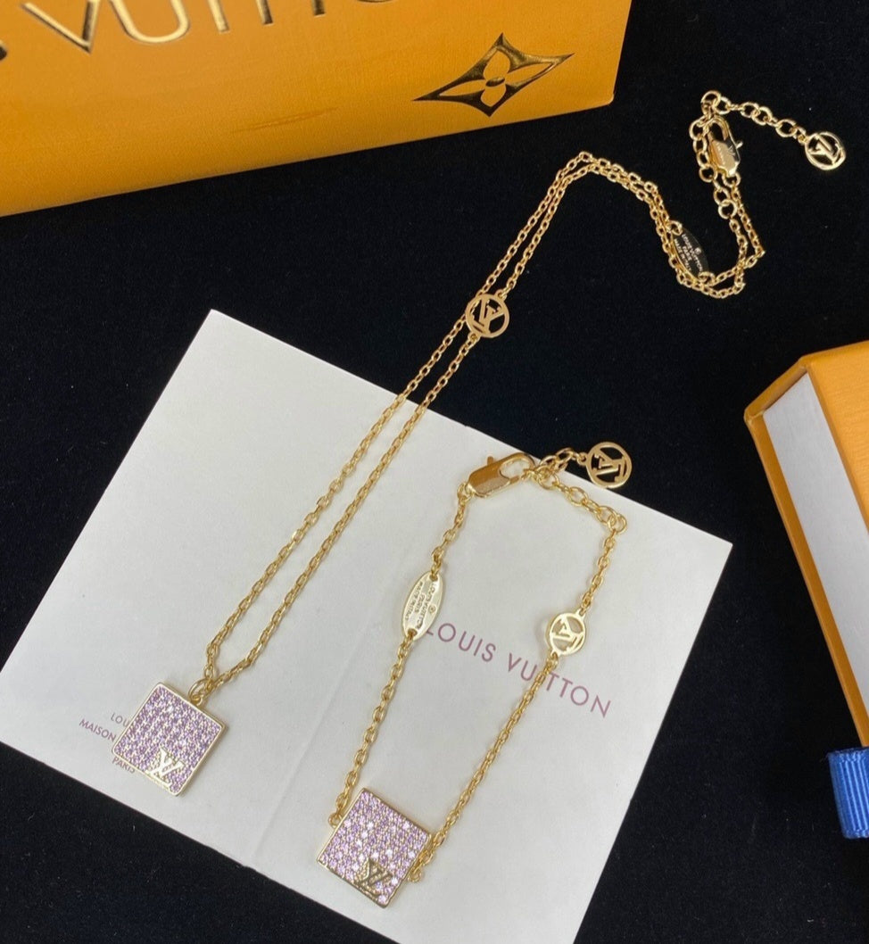 L Logo 2 piece set Necklace and Bracelet