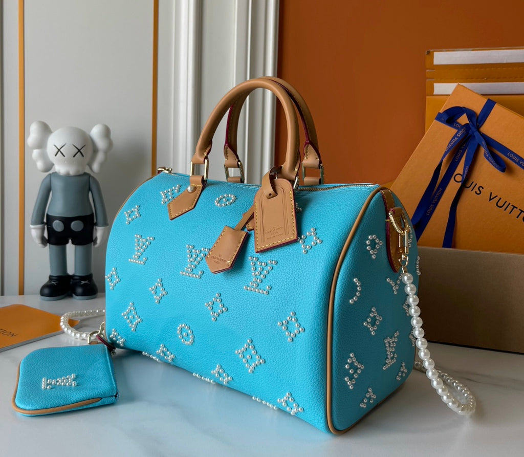L Logo Pearls Bag