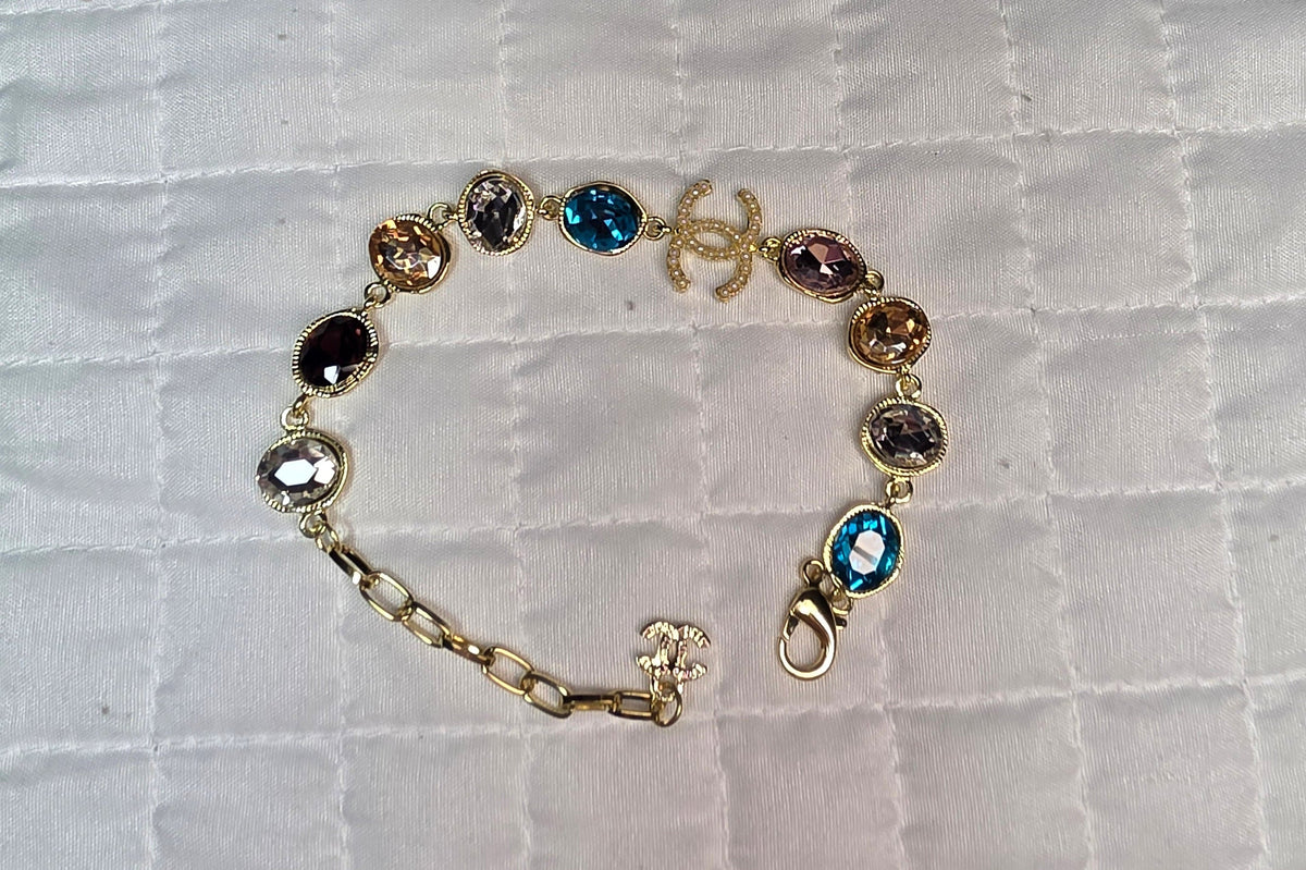 C Logo multicolor gemstone Link Bracelet