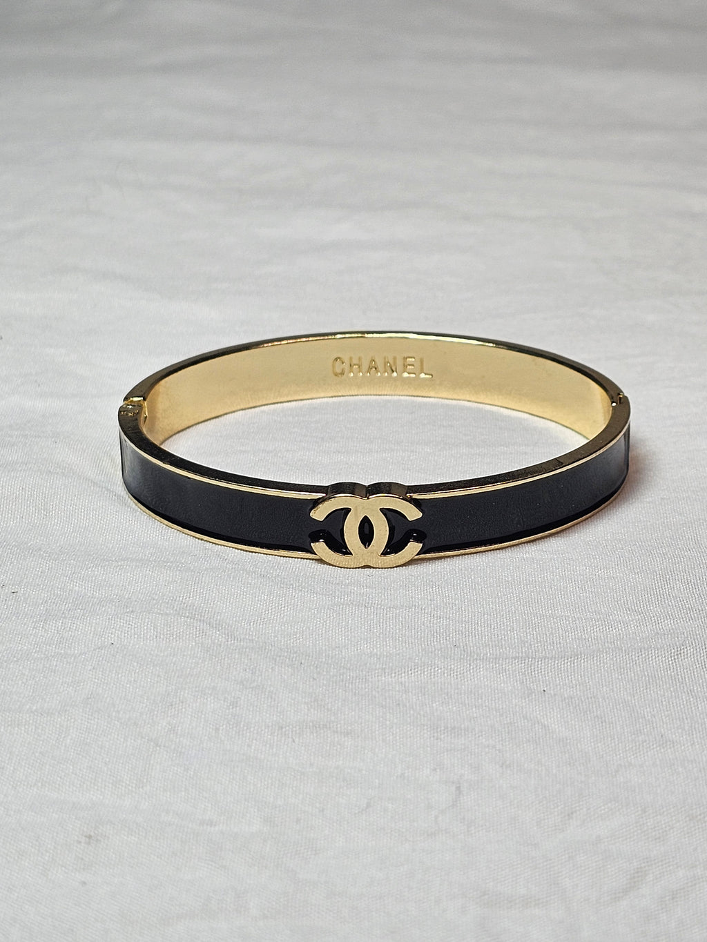 C logo Bangle bracelet Black and Gold