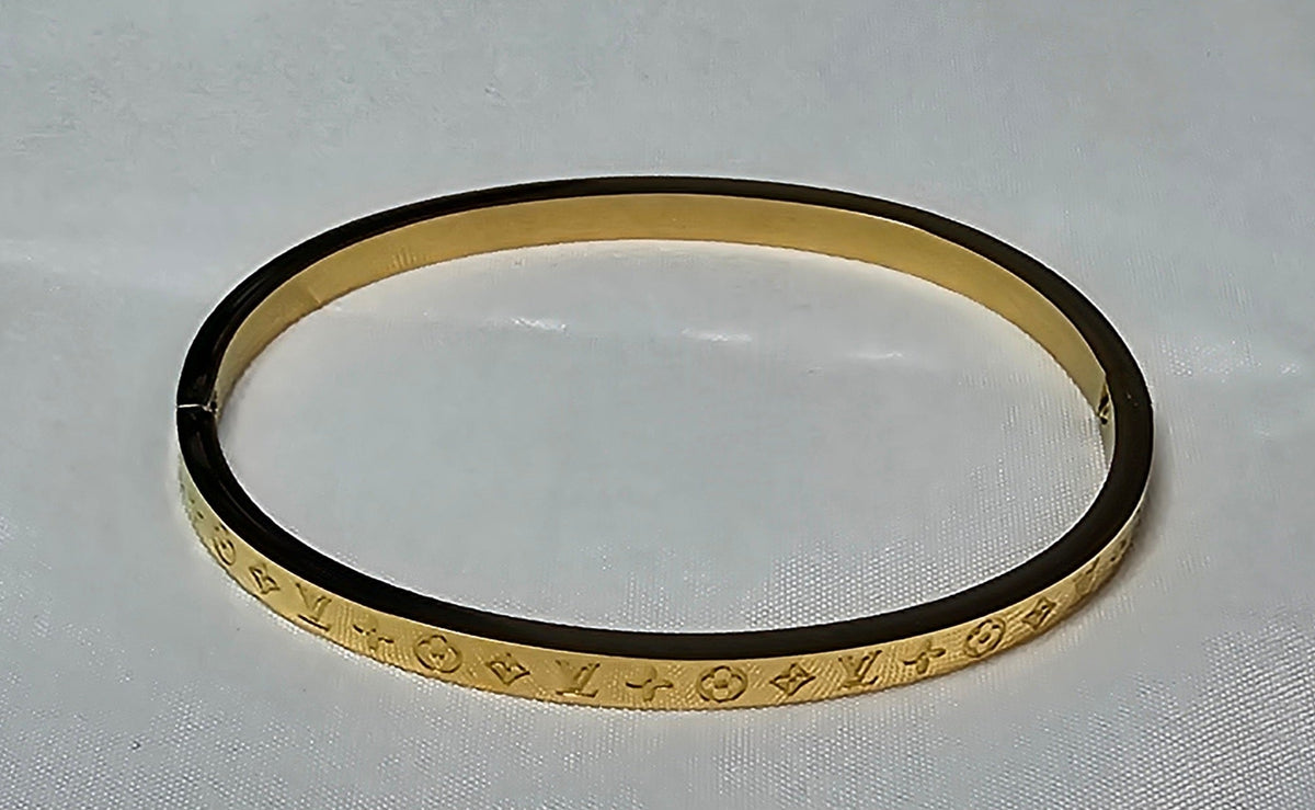 Luxury Bracelet L Logo etching