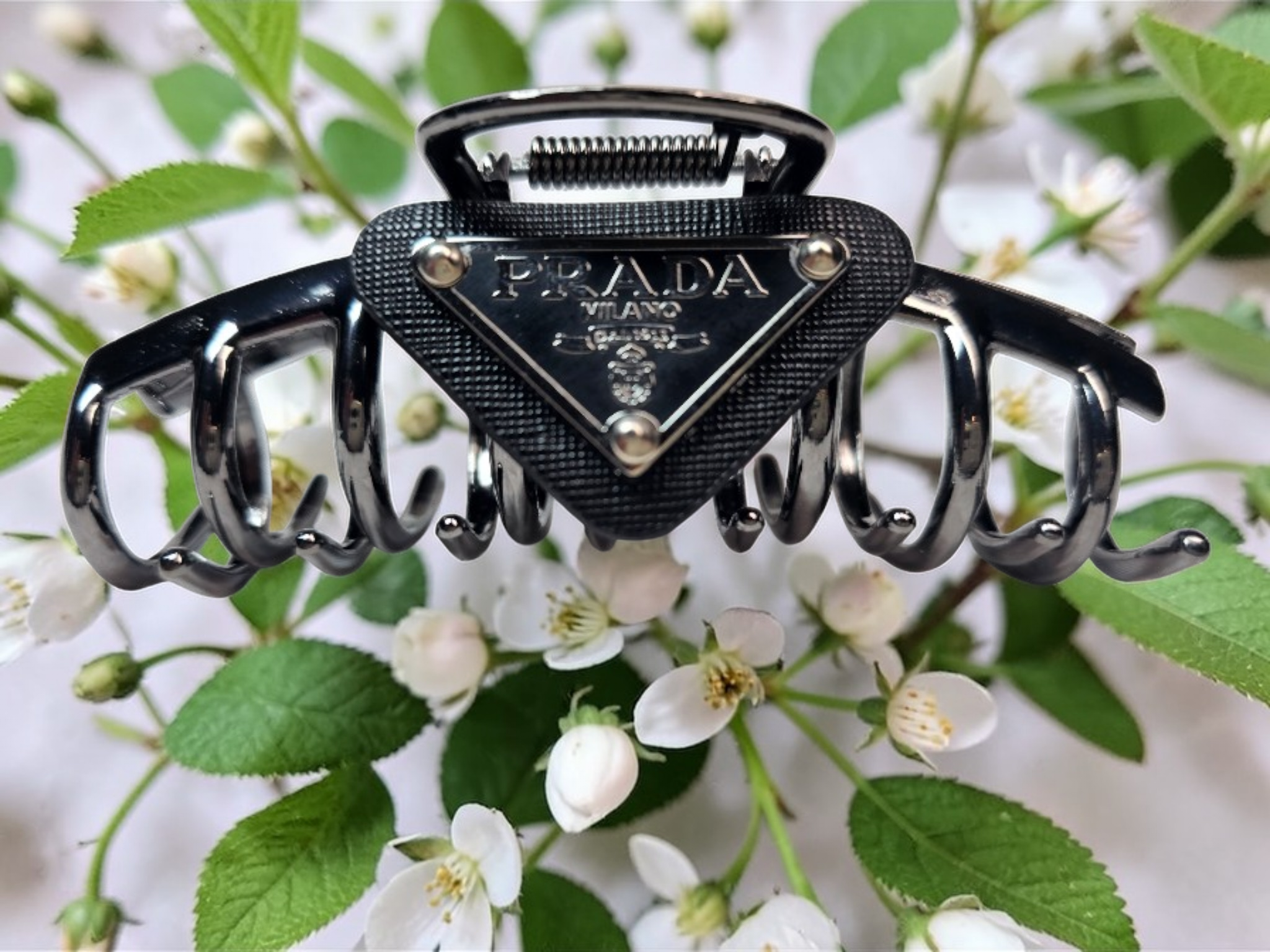 Luxury Leather and metal charm Metal Hair Claw Clip