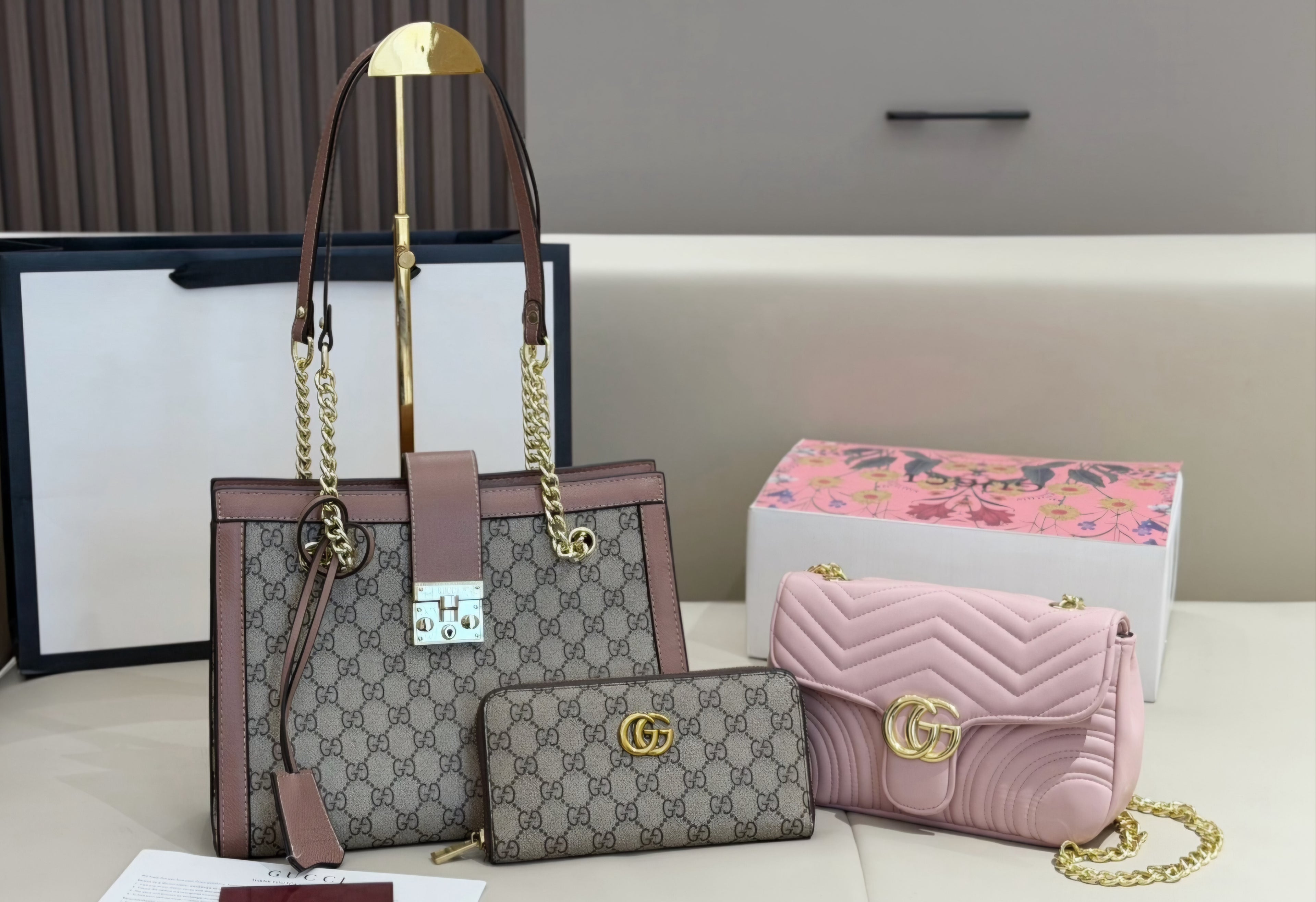 G logo monogram 3 piece Set