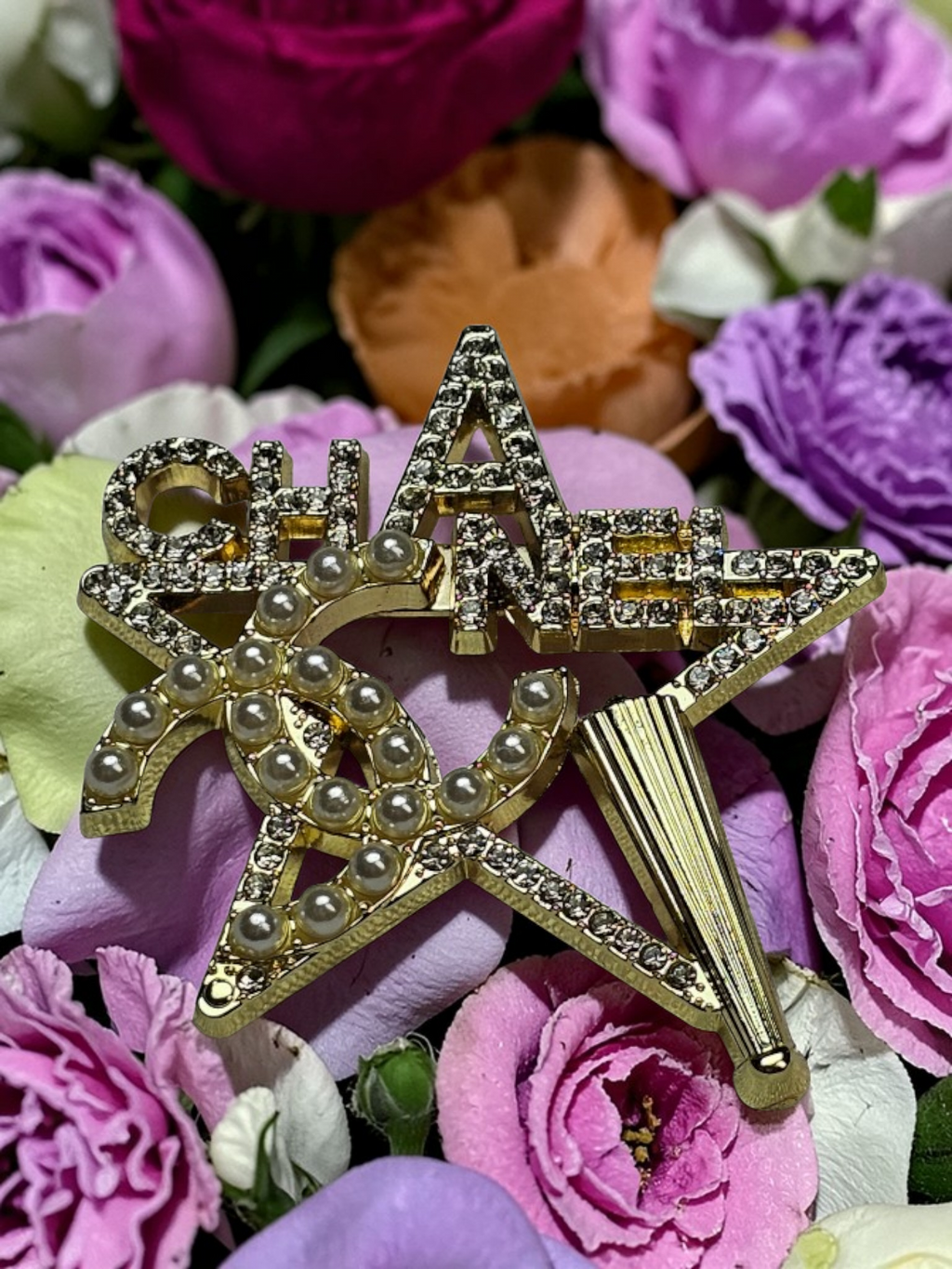 Chanel charm Gold Star Brooch