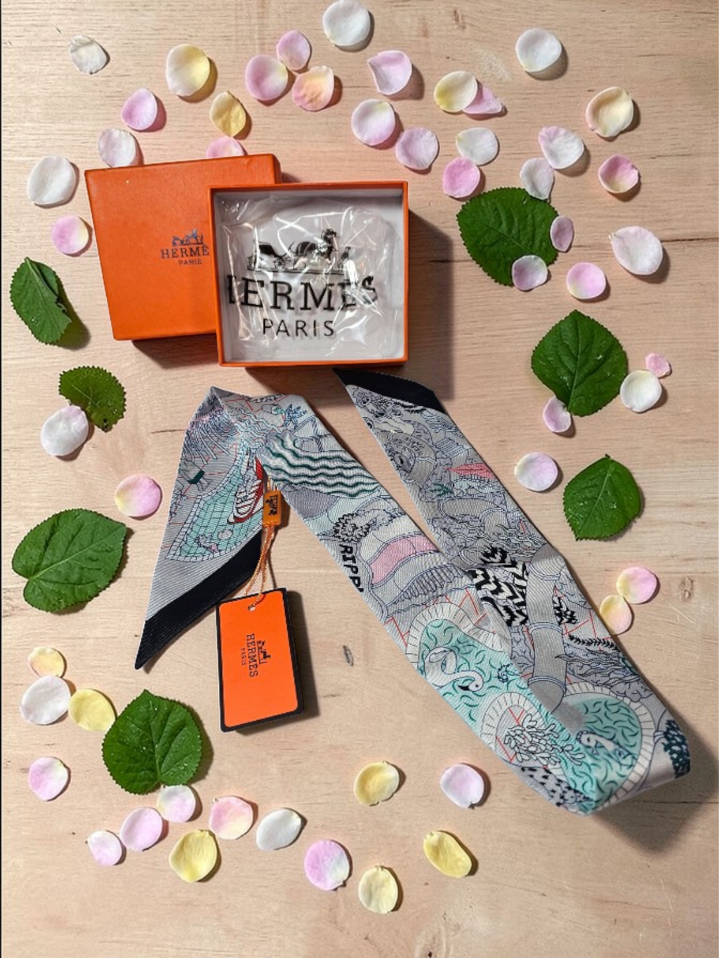 Hermès Twilly Pastel Multicolor NIB Tagged 100% Silk