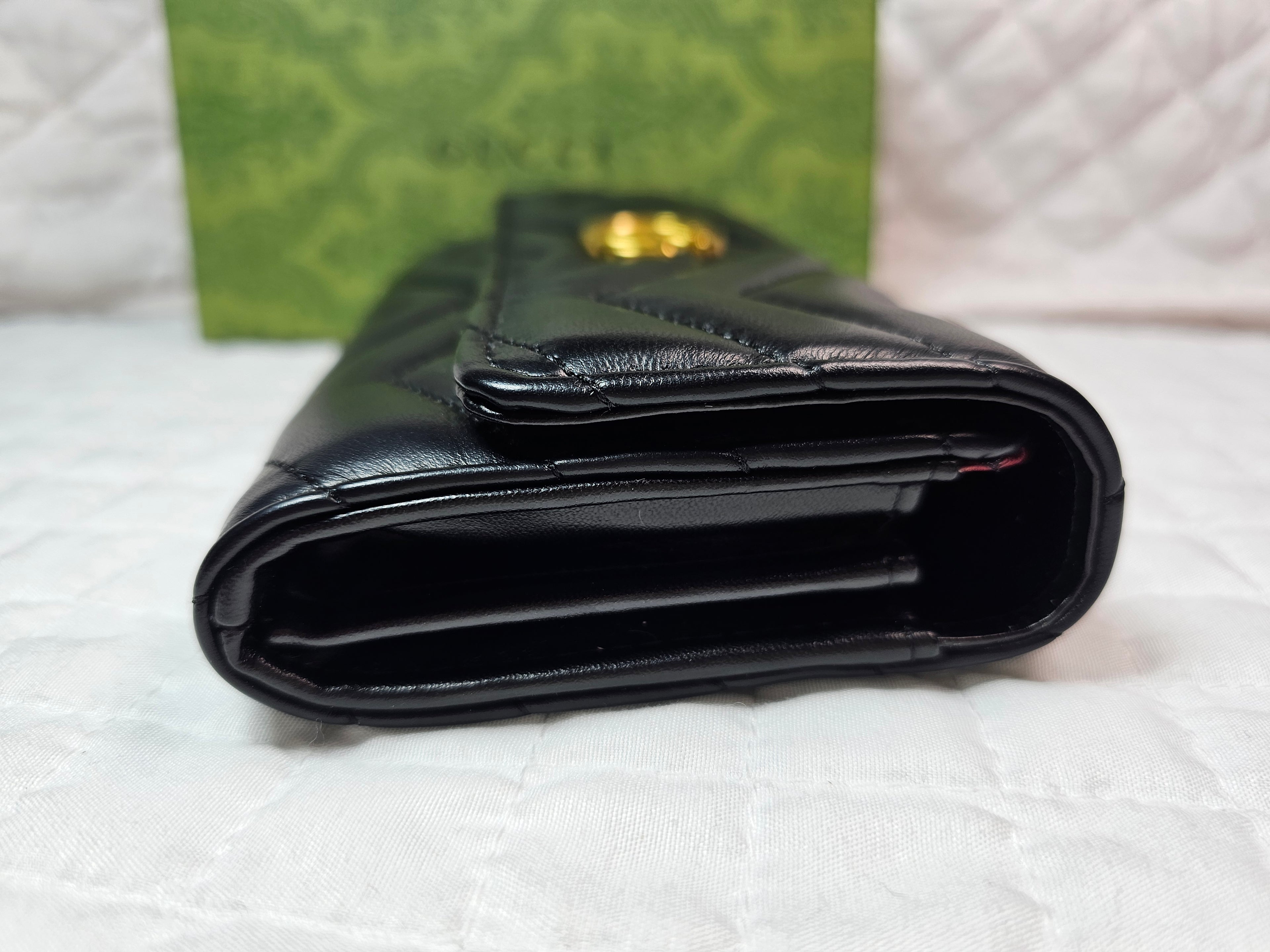 Boutique GG Leather Long Wallet w/ Gold hardware and gift box