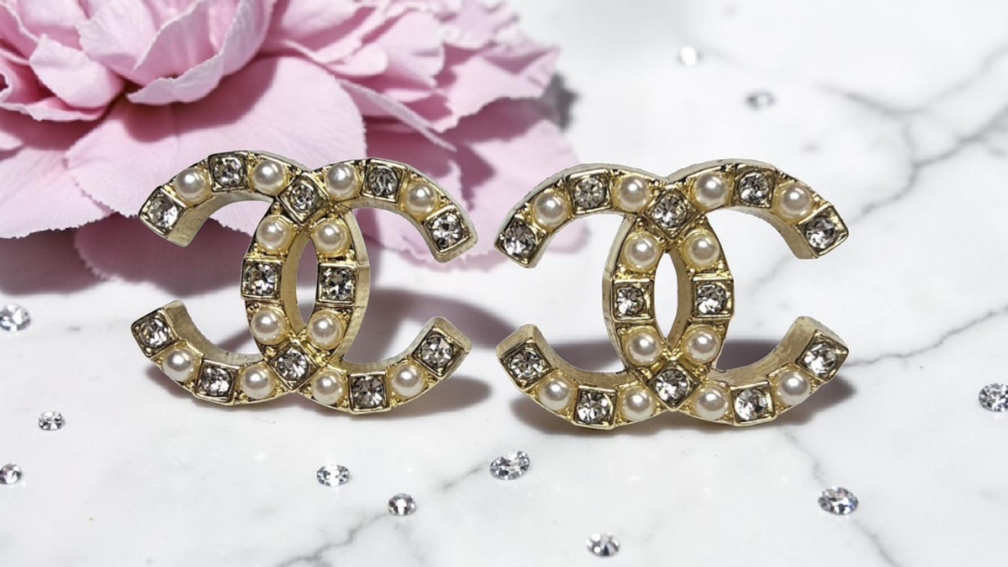 CC Logo charm Gold Pearl and Gemstone Earrings