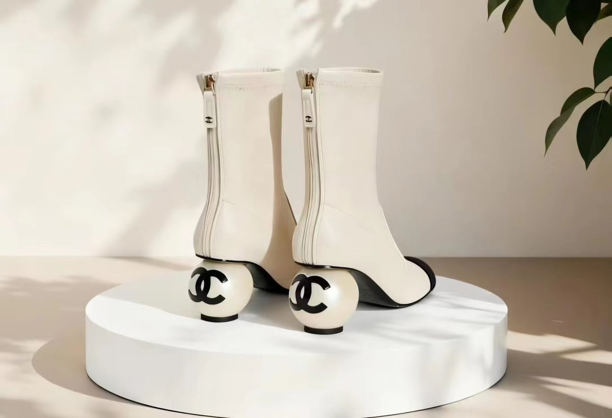 Lc Logo Pearl Heeled Boots