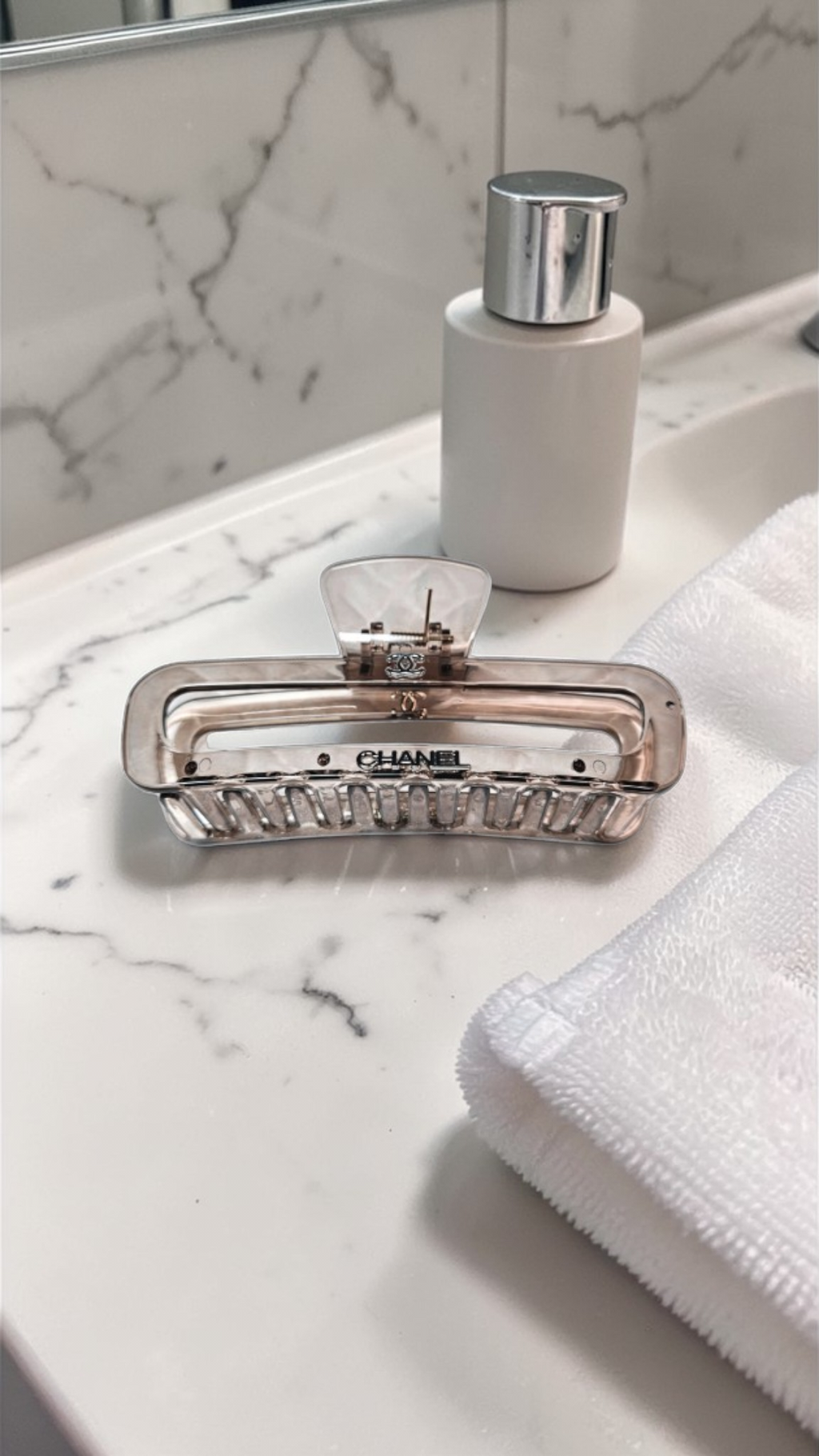 CHANEL Inspired CC Logo Large Claw Hair Clip in Beige Gray