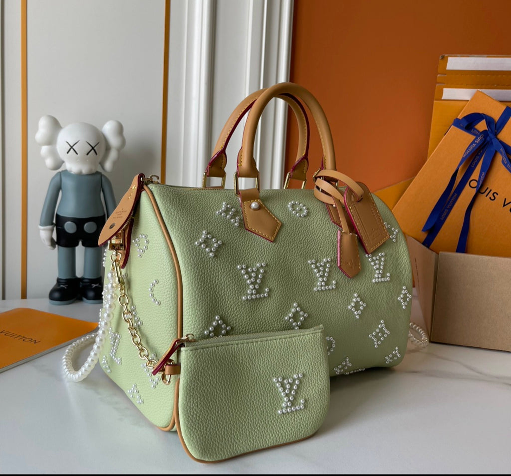 L Logo Pearls Bag