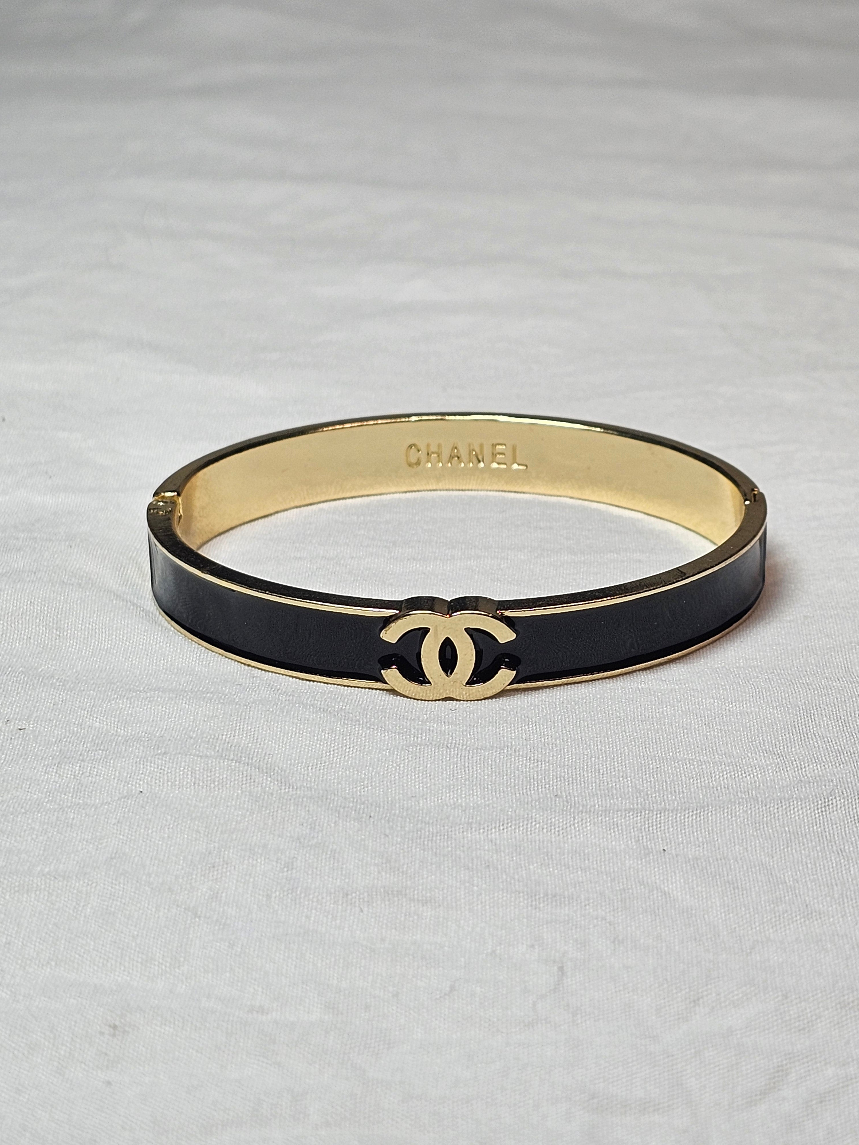 C logo Bangle bracelet Black and Gold