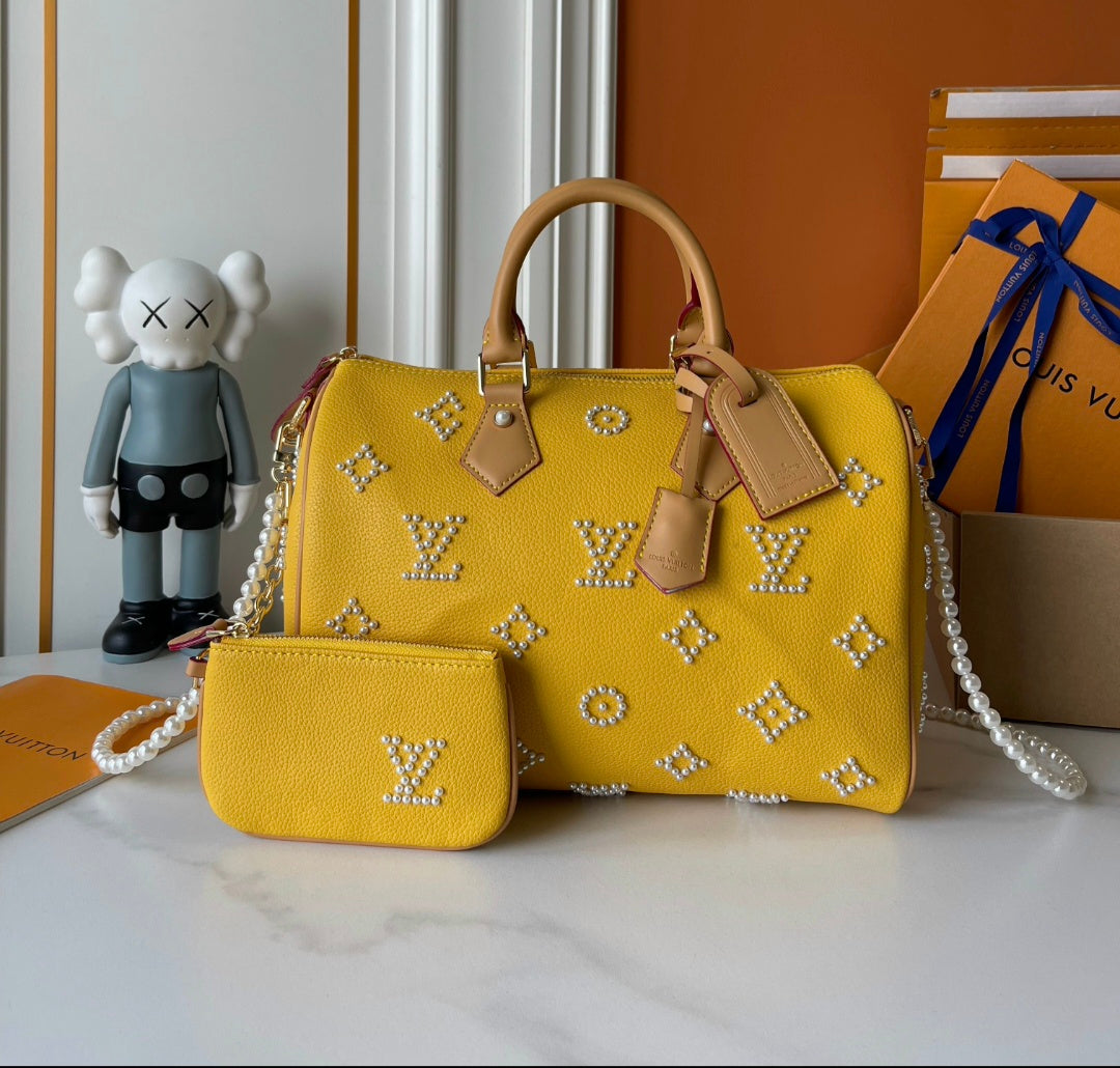 L Logo Pearls Bag