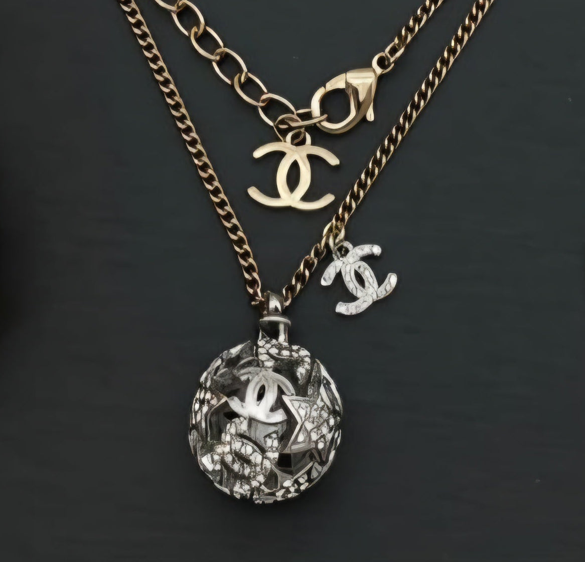 C Logo Star Pendant Chain Necklace