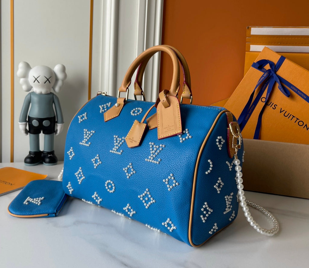 L Logo Pearls Bag
