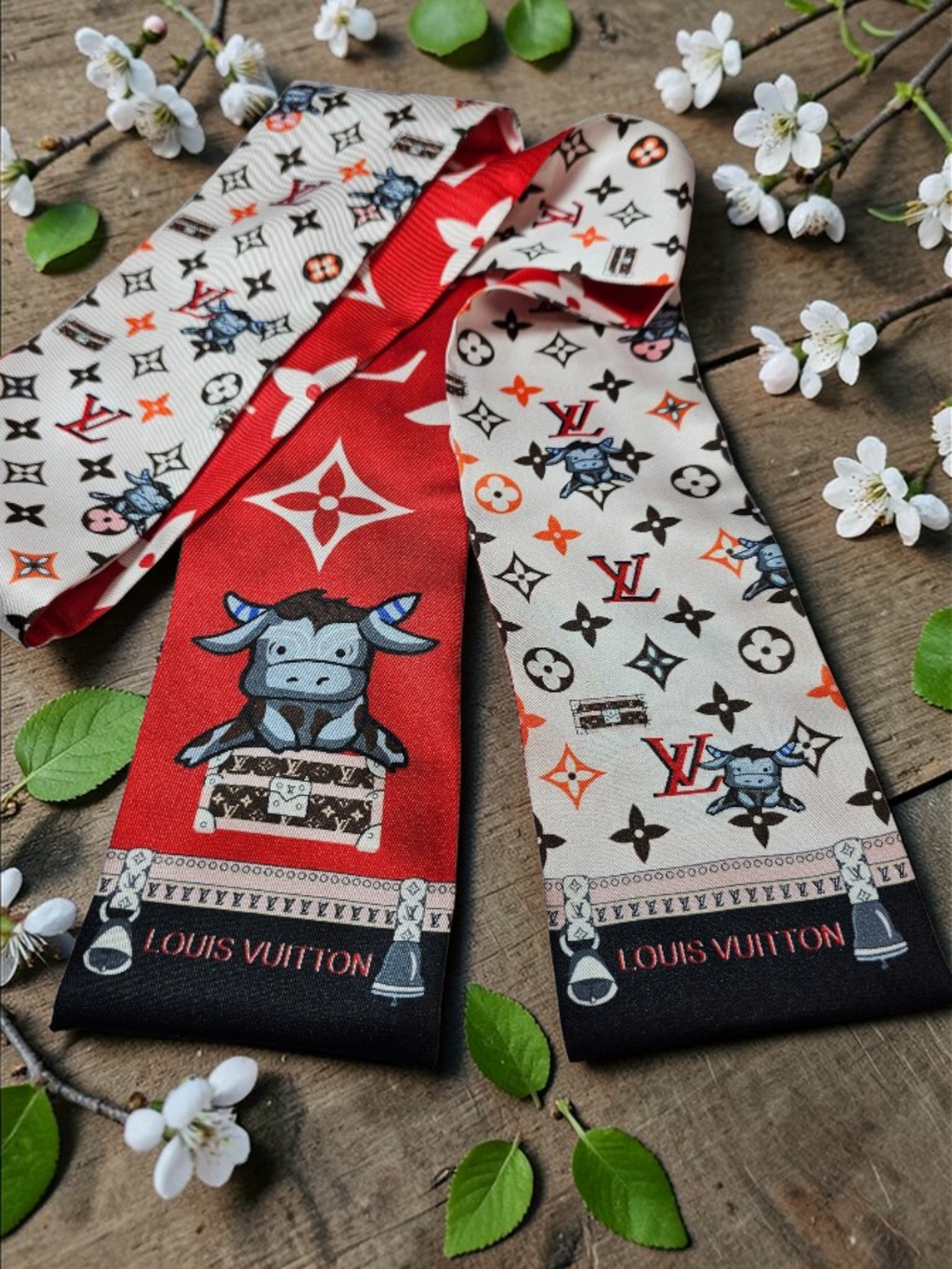 Louis Vuitton Labeled Bag Scarf Hair accessory Tagged 100% Silk