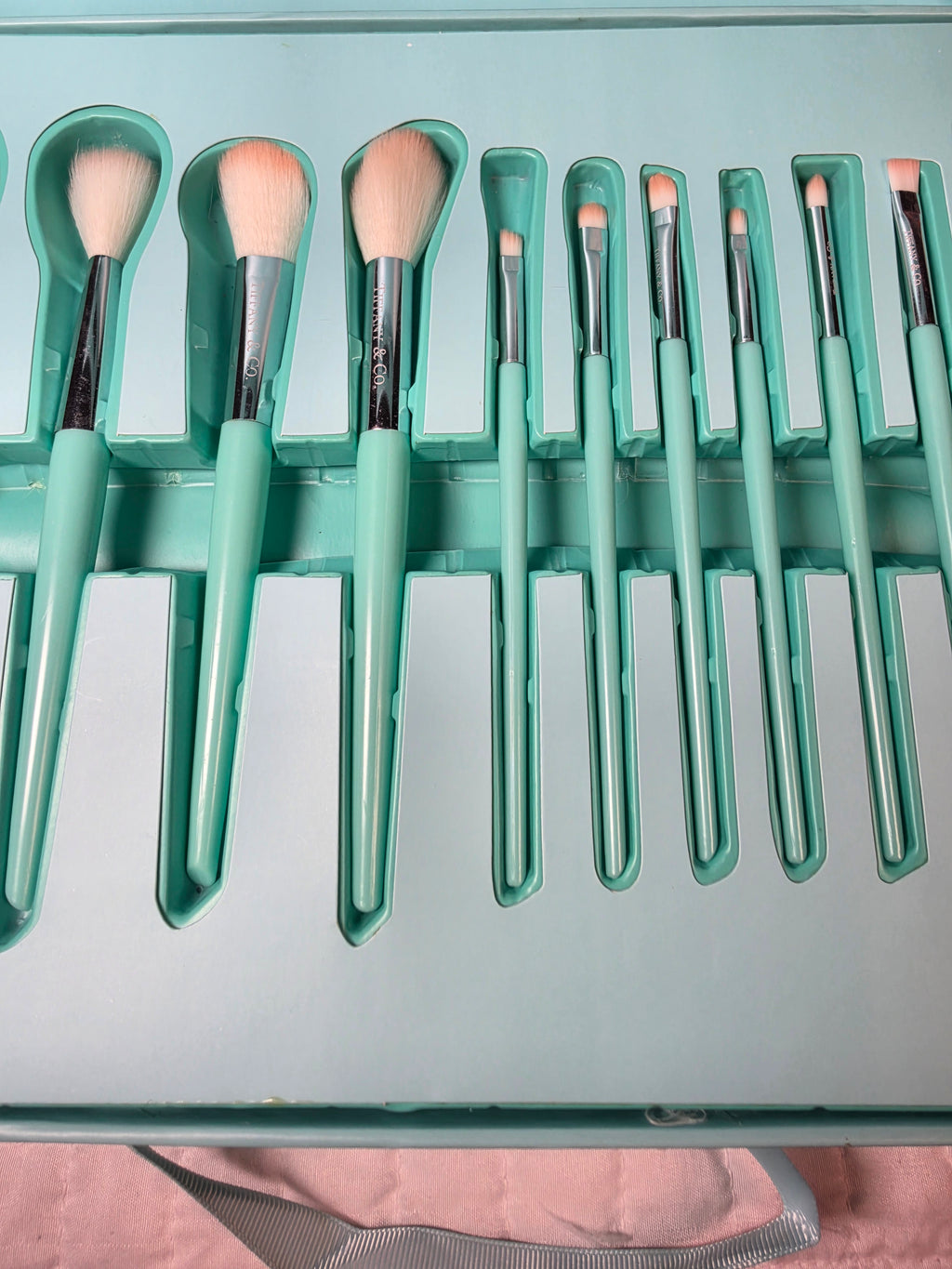 T&C Makeup Brush Gift Set New With Box
