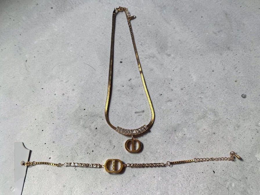 Bracelet and Necklace CD logo gold plated and gemstone