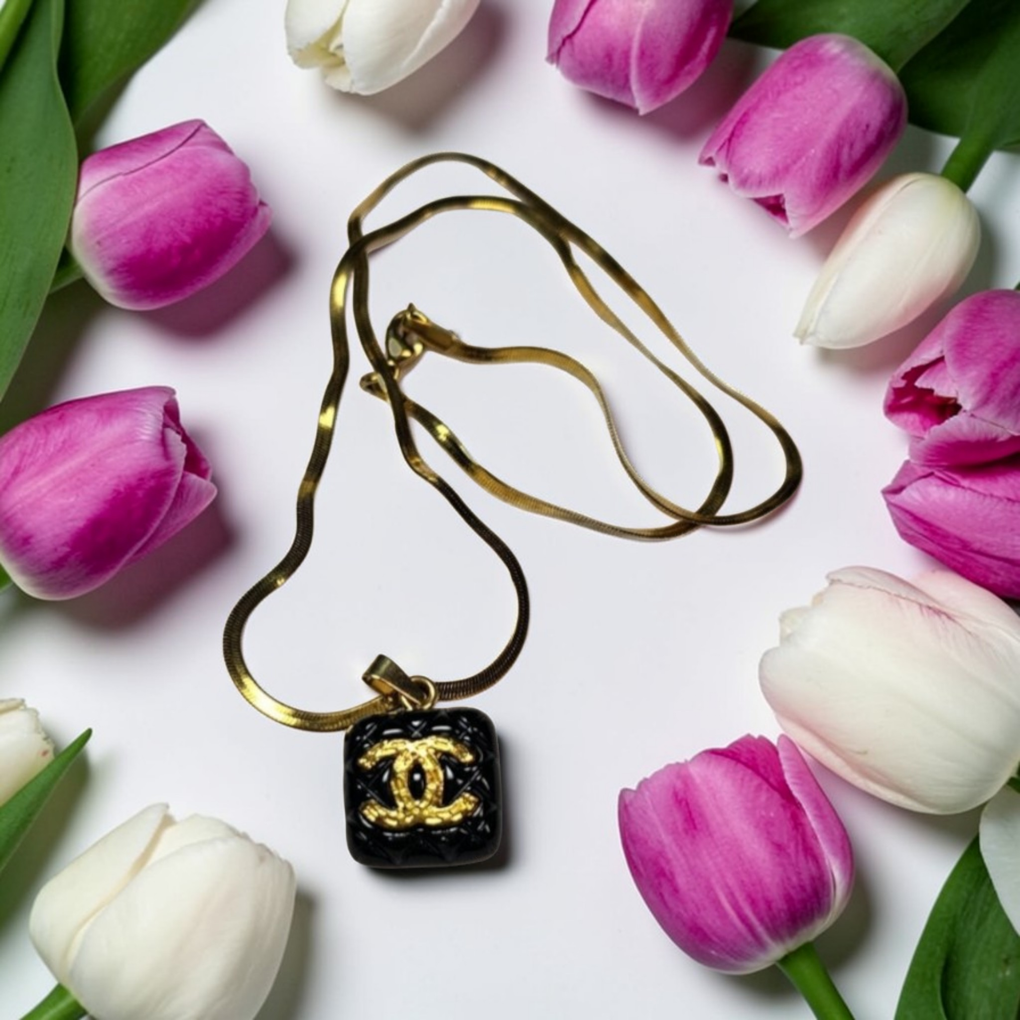 Chanel charm Pendant Necklace Black & Gold CC Logo