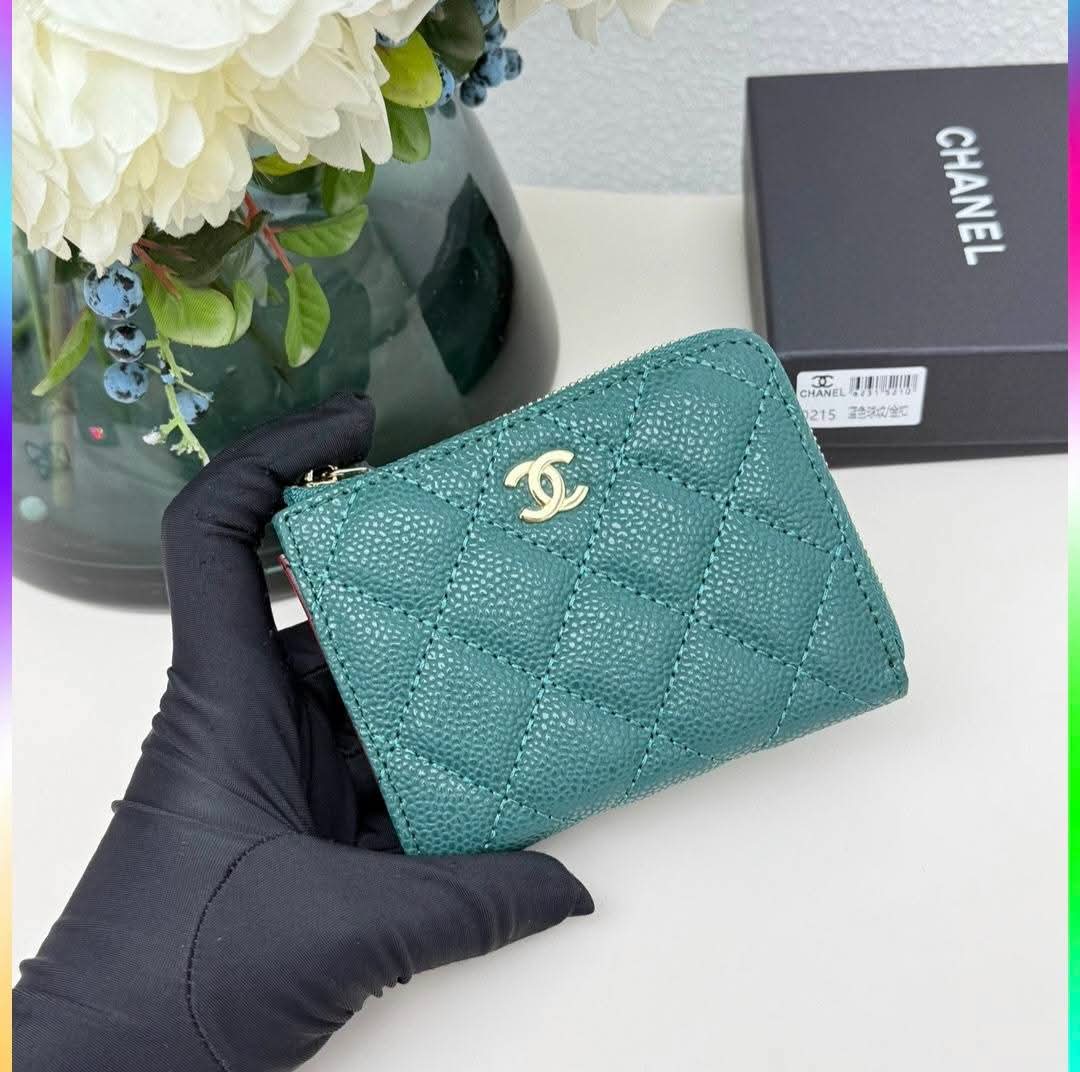 Deep Green Logo Zip Short Wallet Caviar