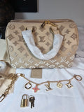 Beige Velvet Logo Speed 30 cm