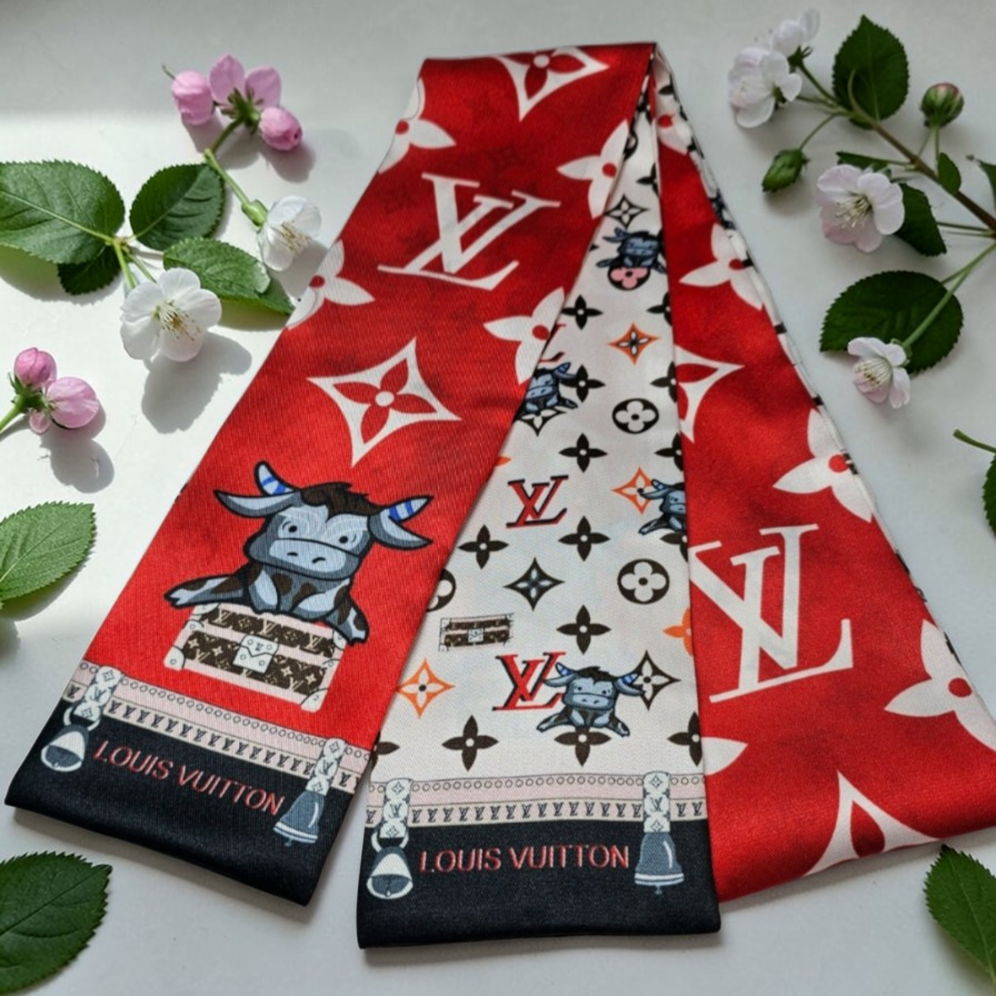 Louis Vuitton Labeled Bag Scarf Hair accessory Tagged 100% Silk