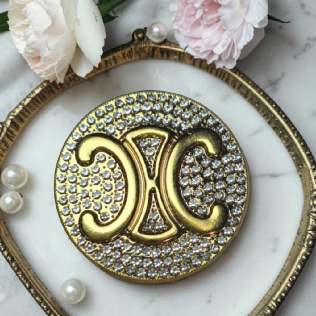 Cè Paris Brooch Gold and pavé set clear gemstones
