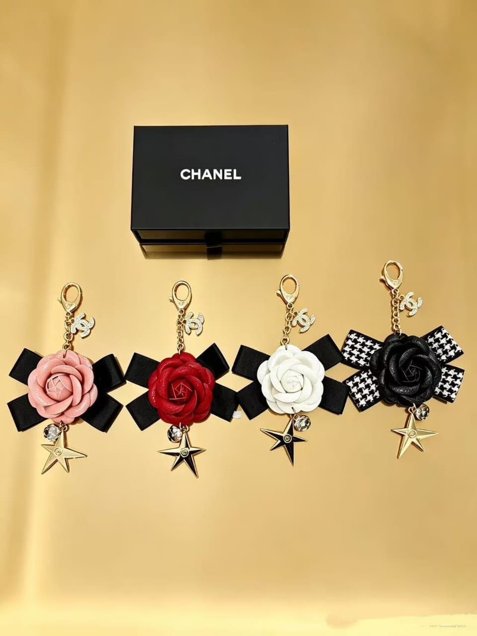 C logo Bag Charm/ Keyring Camellia Star