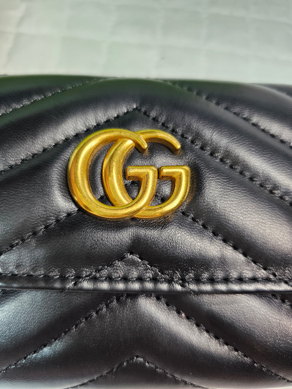 Boutique GG Leather Long Wallet w/ Gold hardware and gift box