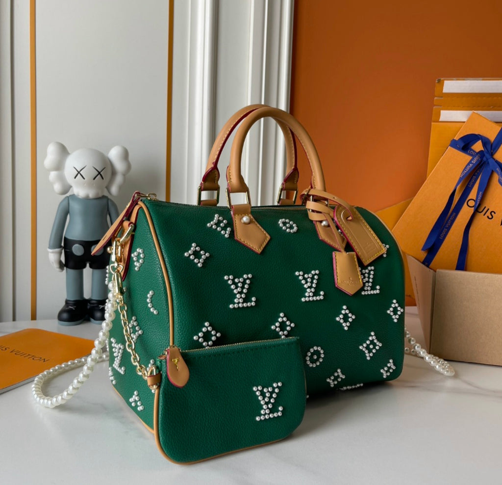 L Logo Pearls Bag