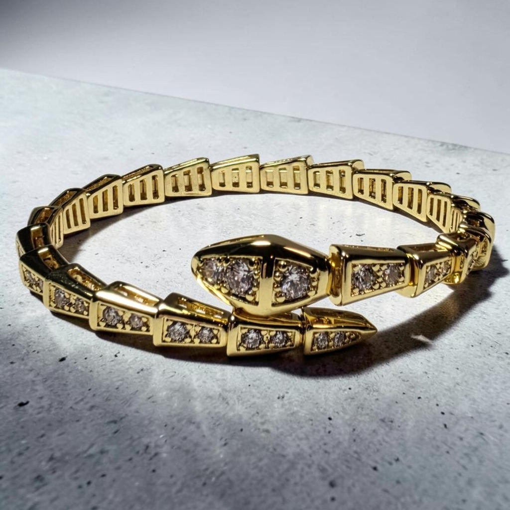 Wrap around Bracelet with logo details