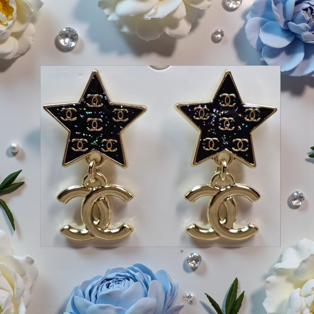 18k gold plated Dazzling Star CC Logo Dangle earrings