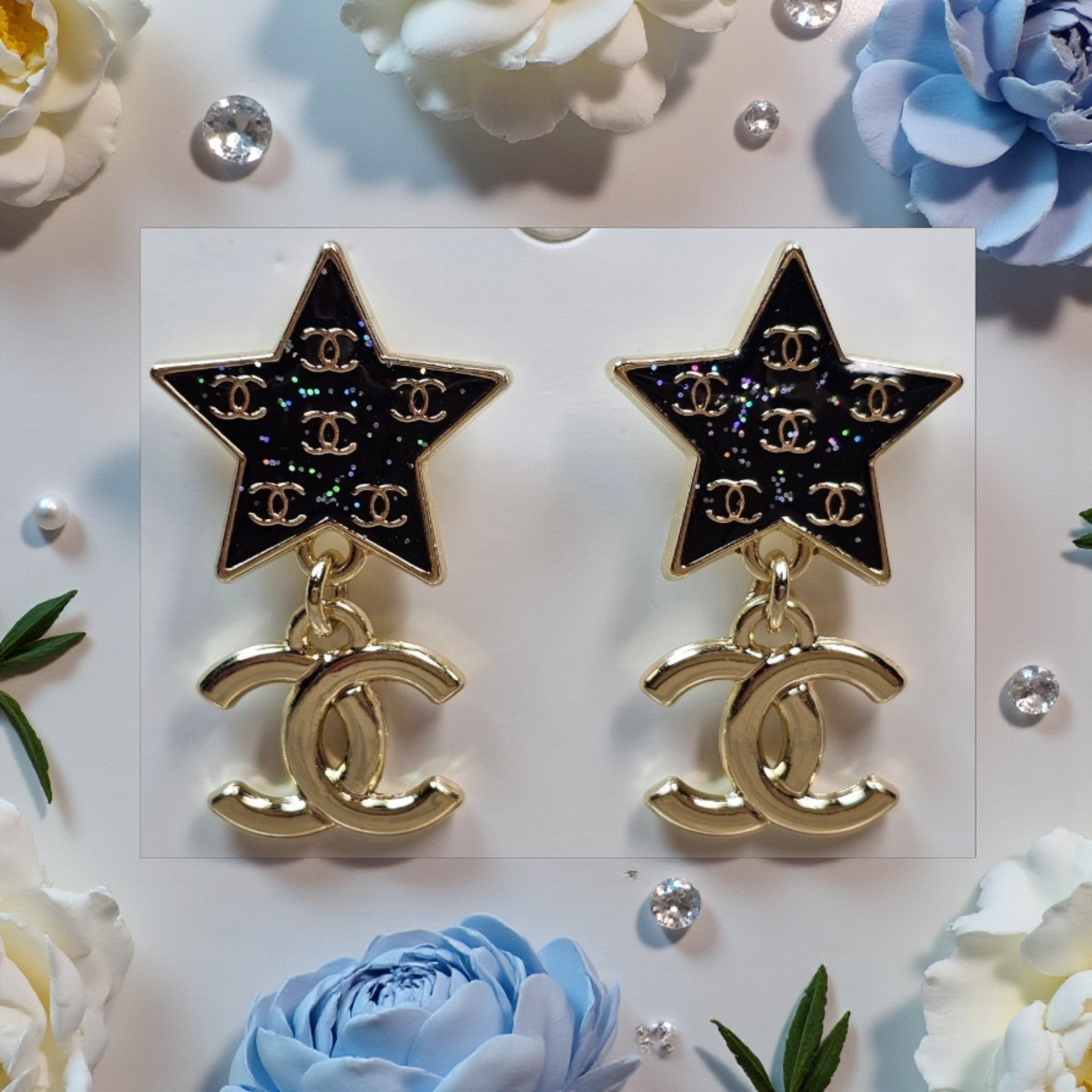 18k gold plated Dazzling Star CC Logo Dangle earrings